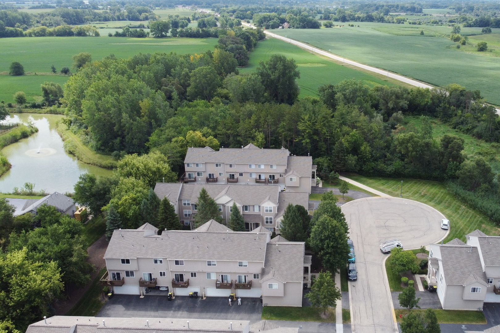 31659 N Tallgrass Court, McHenry, IL 60051