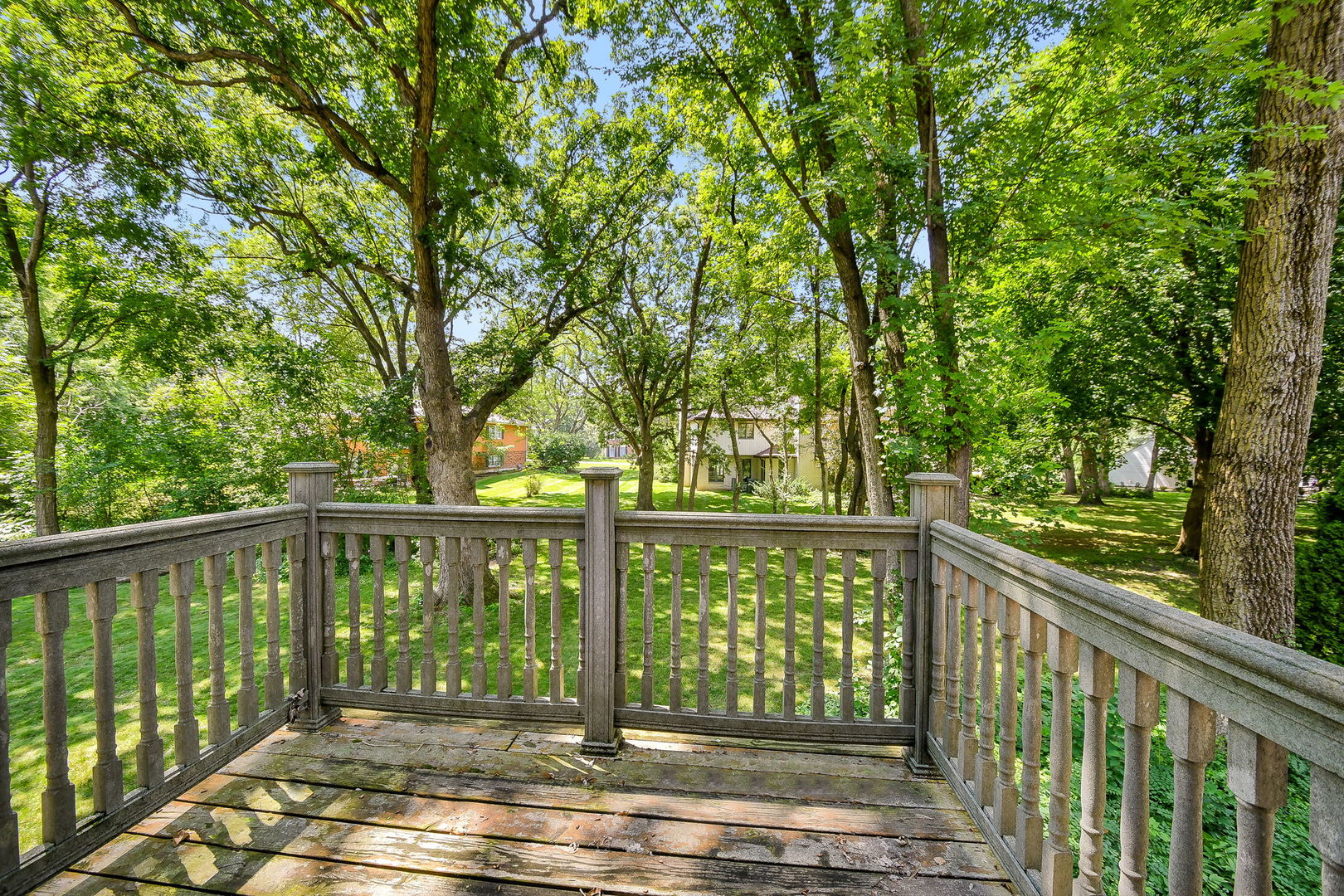5N634 Lostview Lane, St. Charles, IL 60175