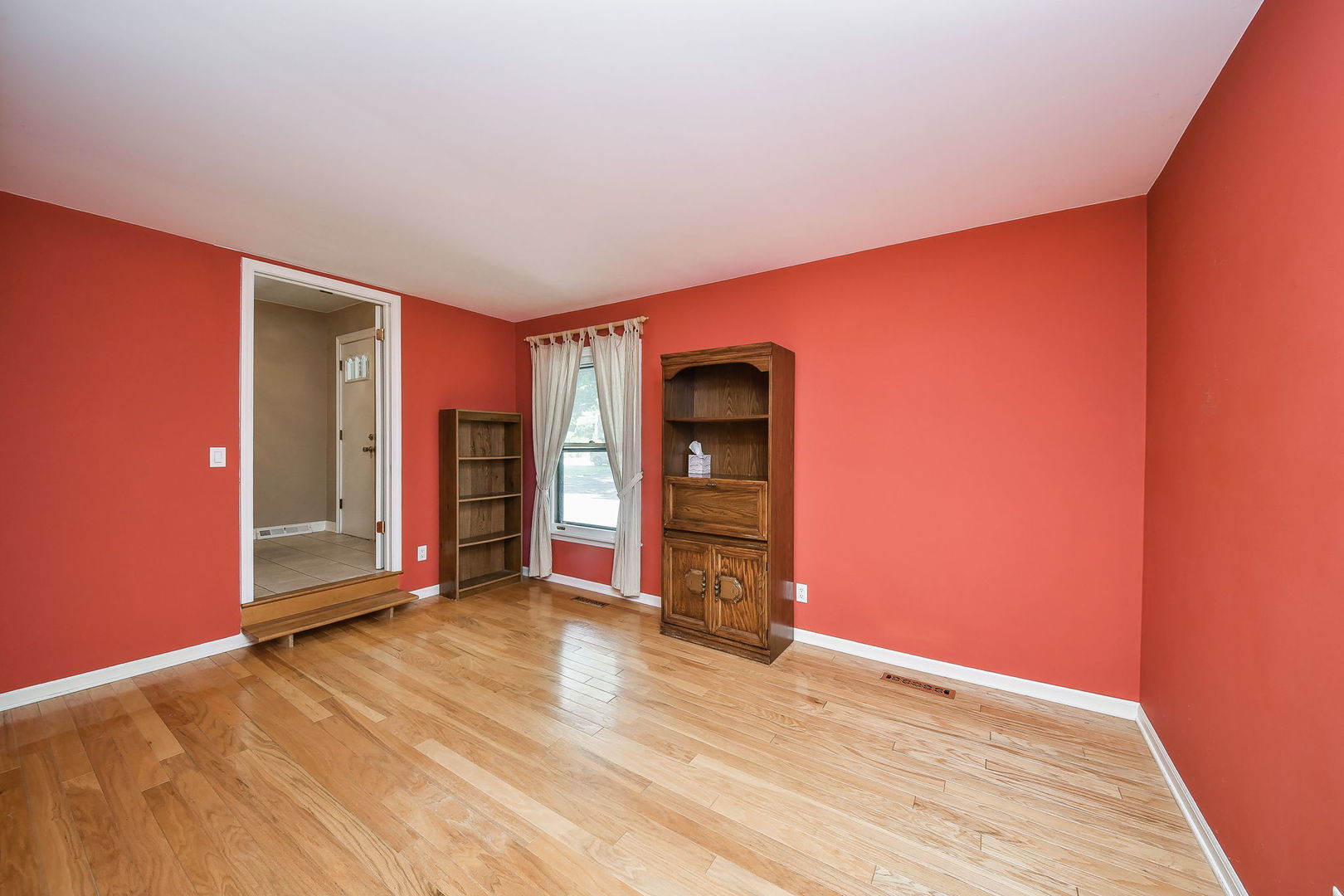 5N634 Lostview Lane, St. Charles, IL 60175
