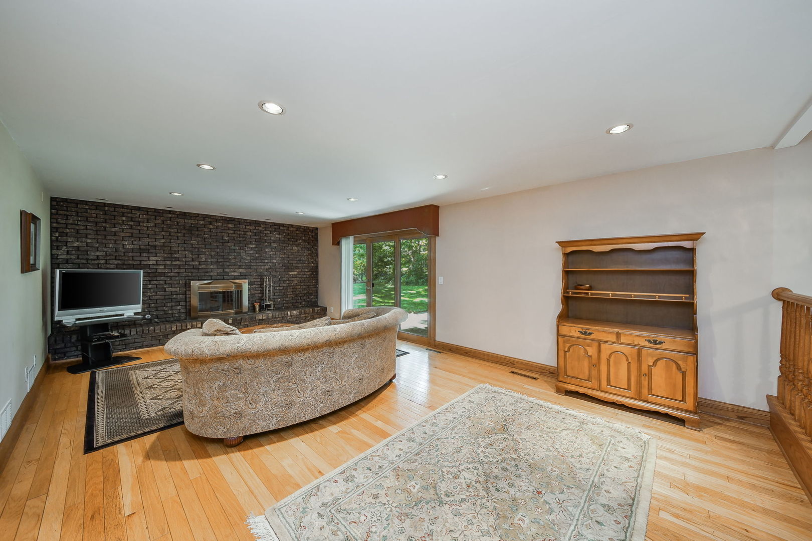 5N634 Lostview Lane, St. Charles, IL 60175