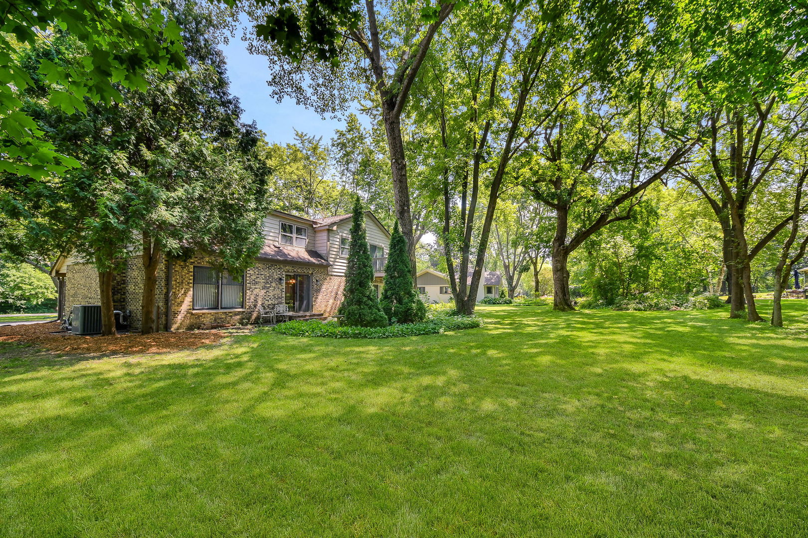 5N634 Lostview Lane, St. Charles, IL 60175
