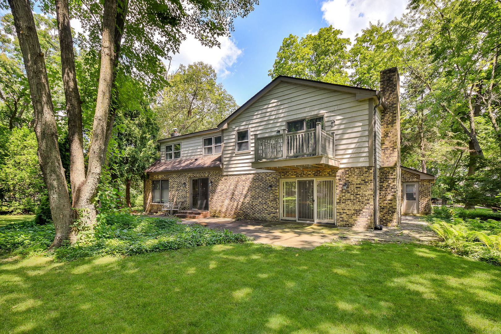 5N634 Lostview Lane, St. Charles, IL 60175