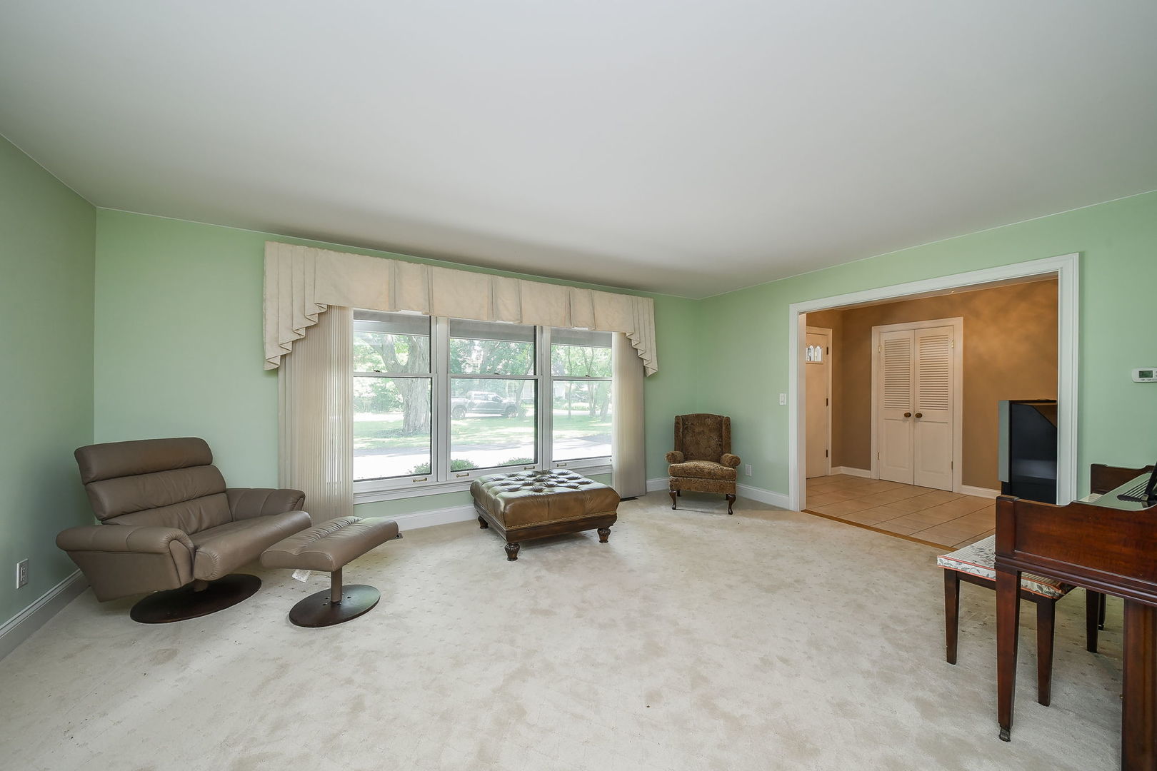 5N634 Lostview Lane, St. Charles, IL 60175