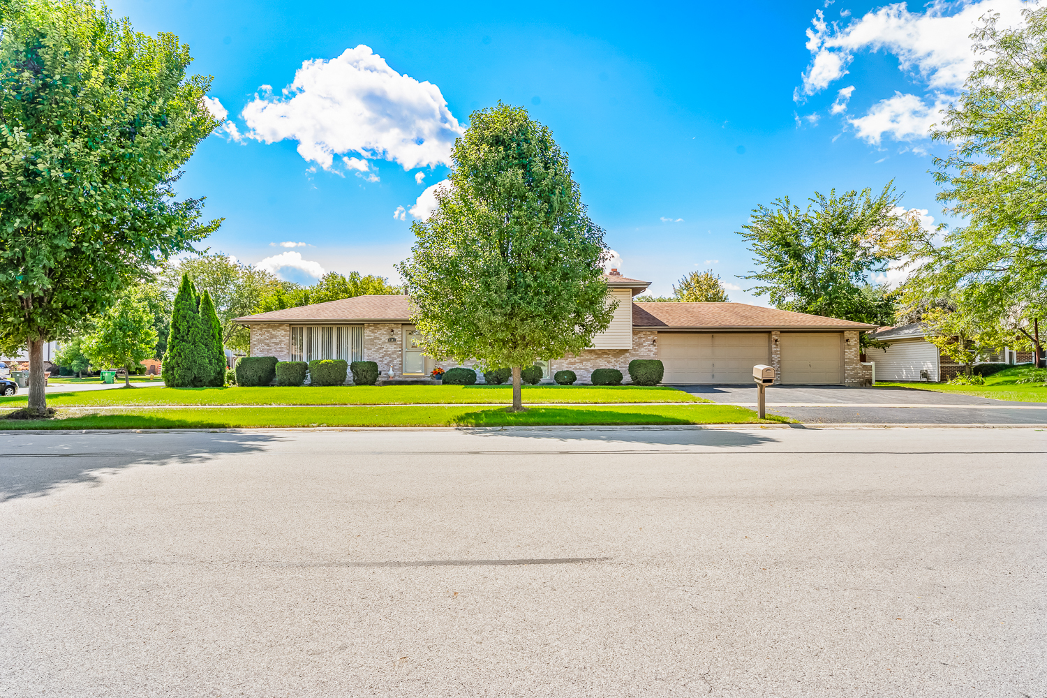 17900 65th Avenue, Tinley Park, IL 60477