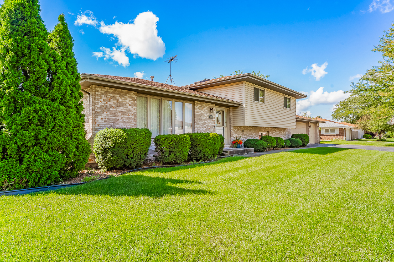 17900 65th Avenue, Tinley Park, IL 60477