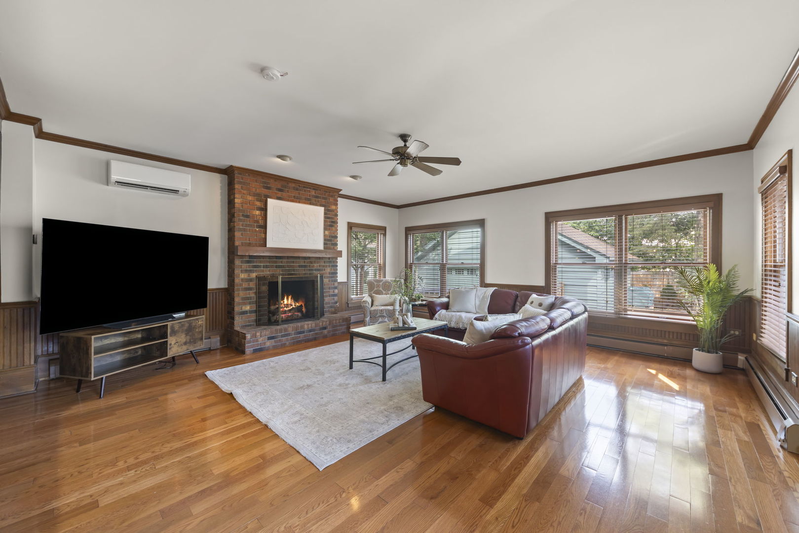 444 S Sleight Street, Naperville, IL 60540