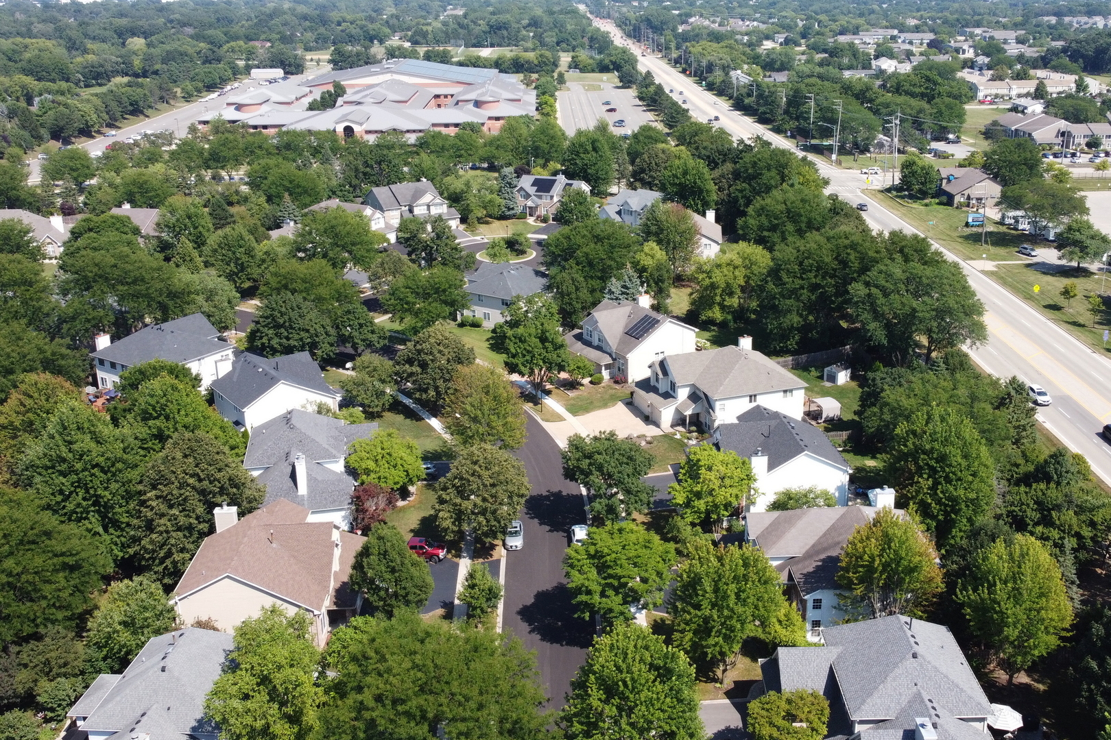 420 Capital Lane, Gurnee, IL 60031