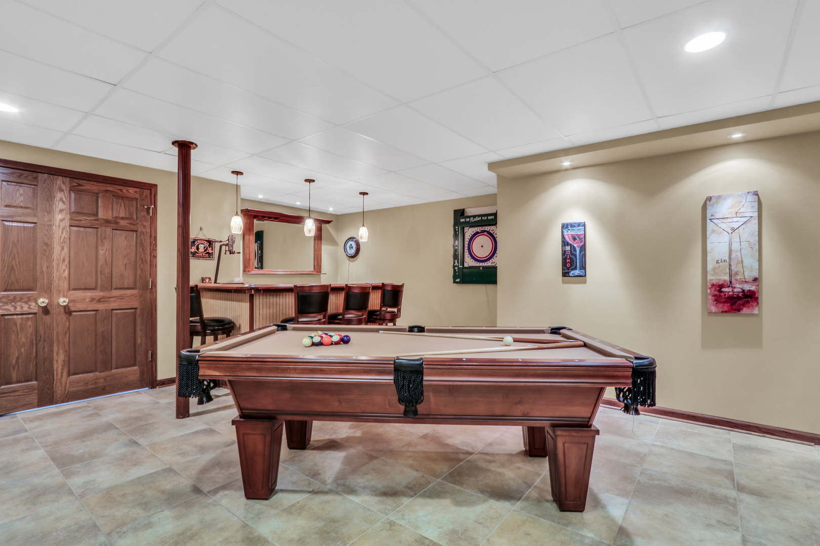 420 Capital Lane, Gurnee, IL 60031