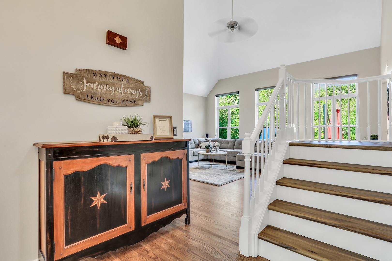 420 Capital Lane, Gurnee, IL 60031