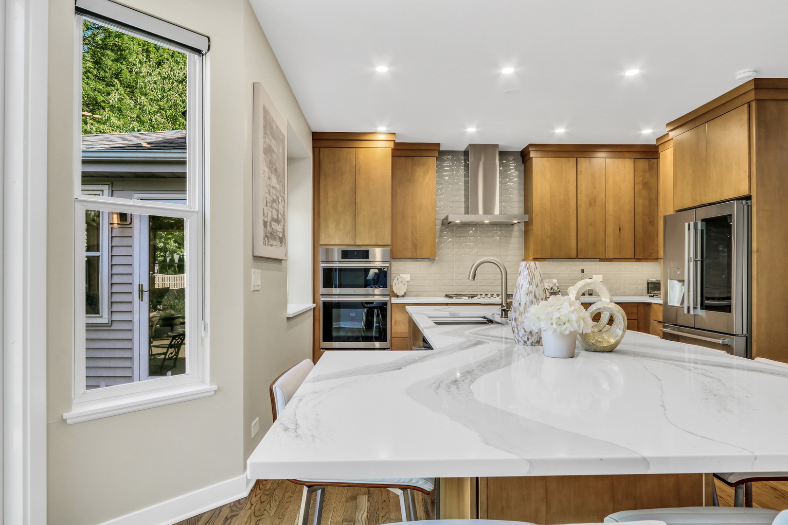 420 Capital Lane, Gurnee, IL 60031