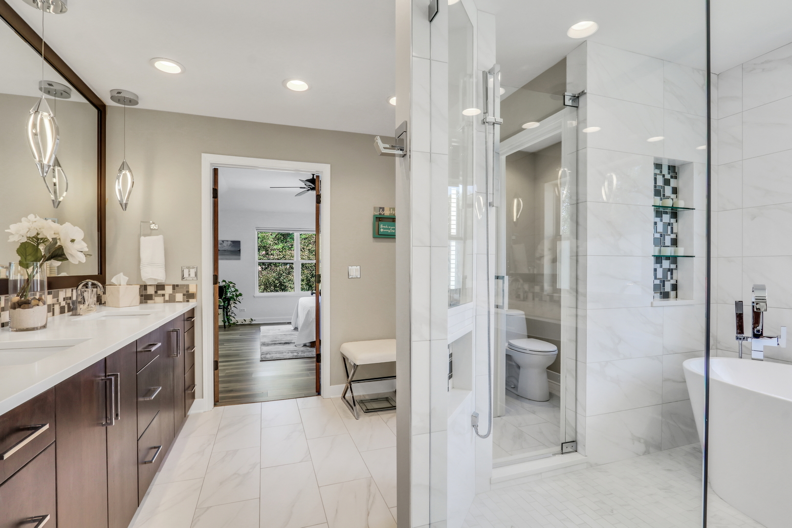 420 Capital Lane, Gurnee, IL 60031