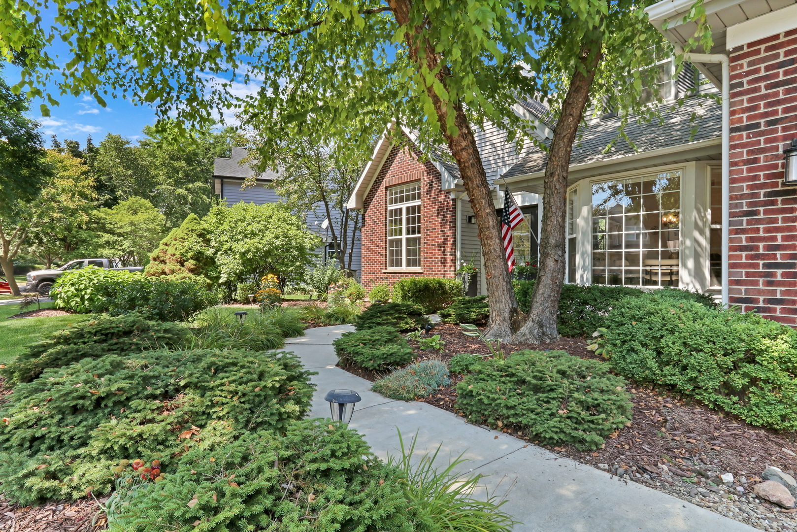 420 Capital Lane, Gurnee, IL 60031