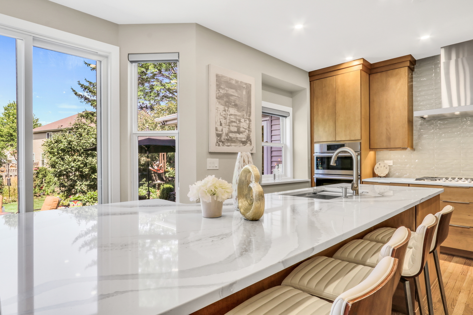 420 Capital Lane, Gurnee, IL 60031