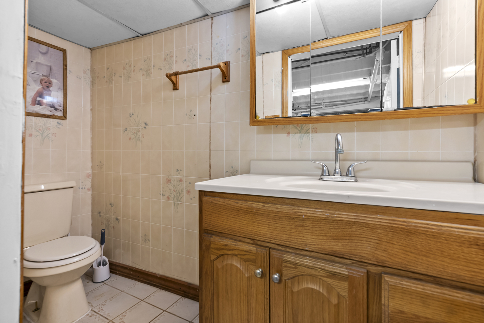 225 High Street, Aurora, IL 60505