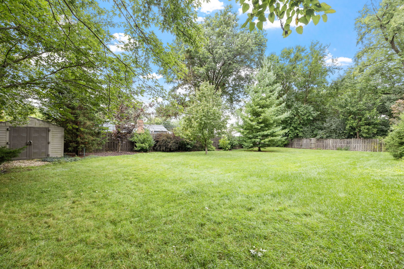 5546 Laurel Avenue, La Grange Highlands, IL 60525