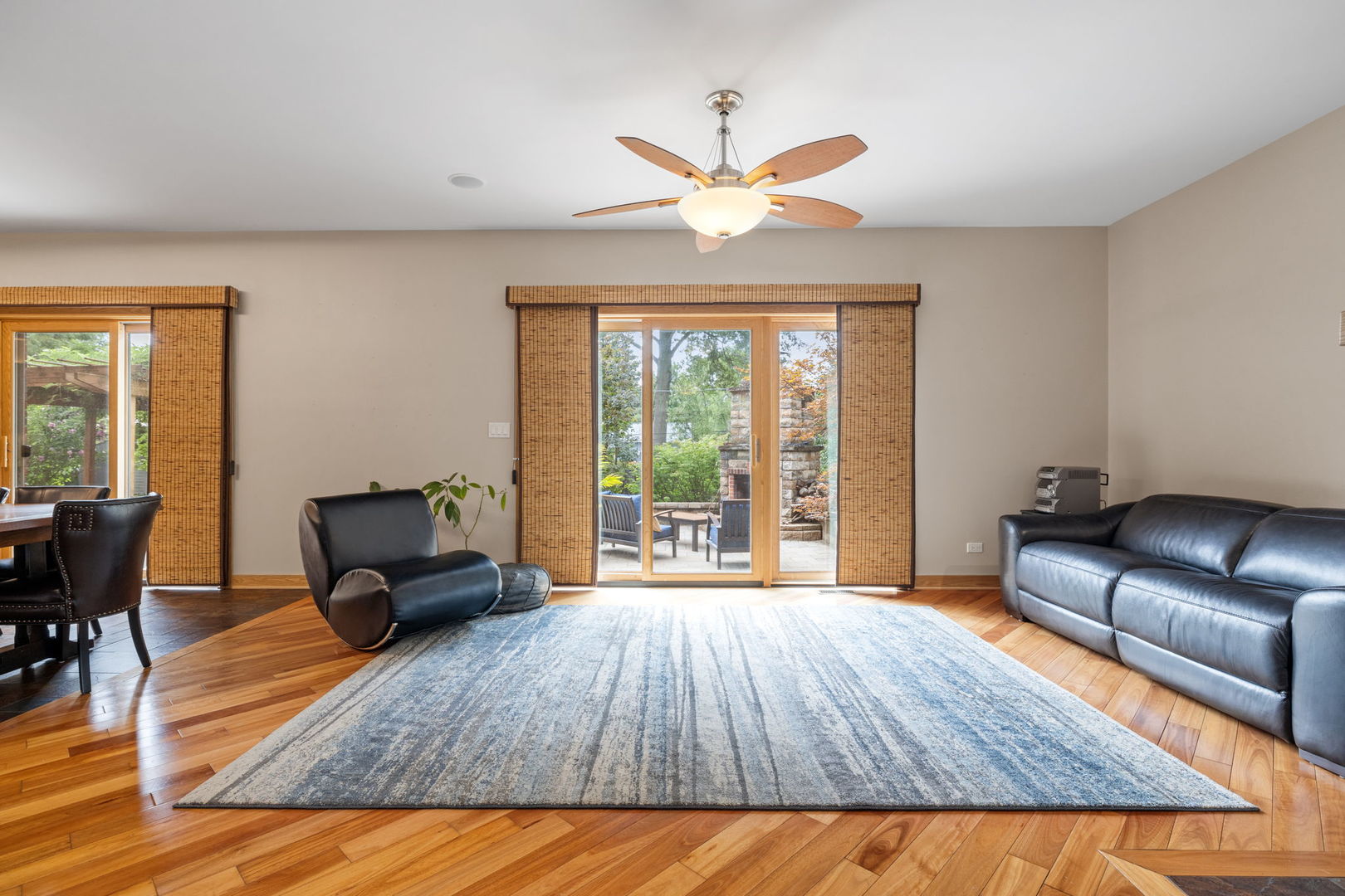 5546 Laurel Avenue, La Grange Highlands, IL 60525
