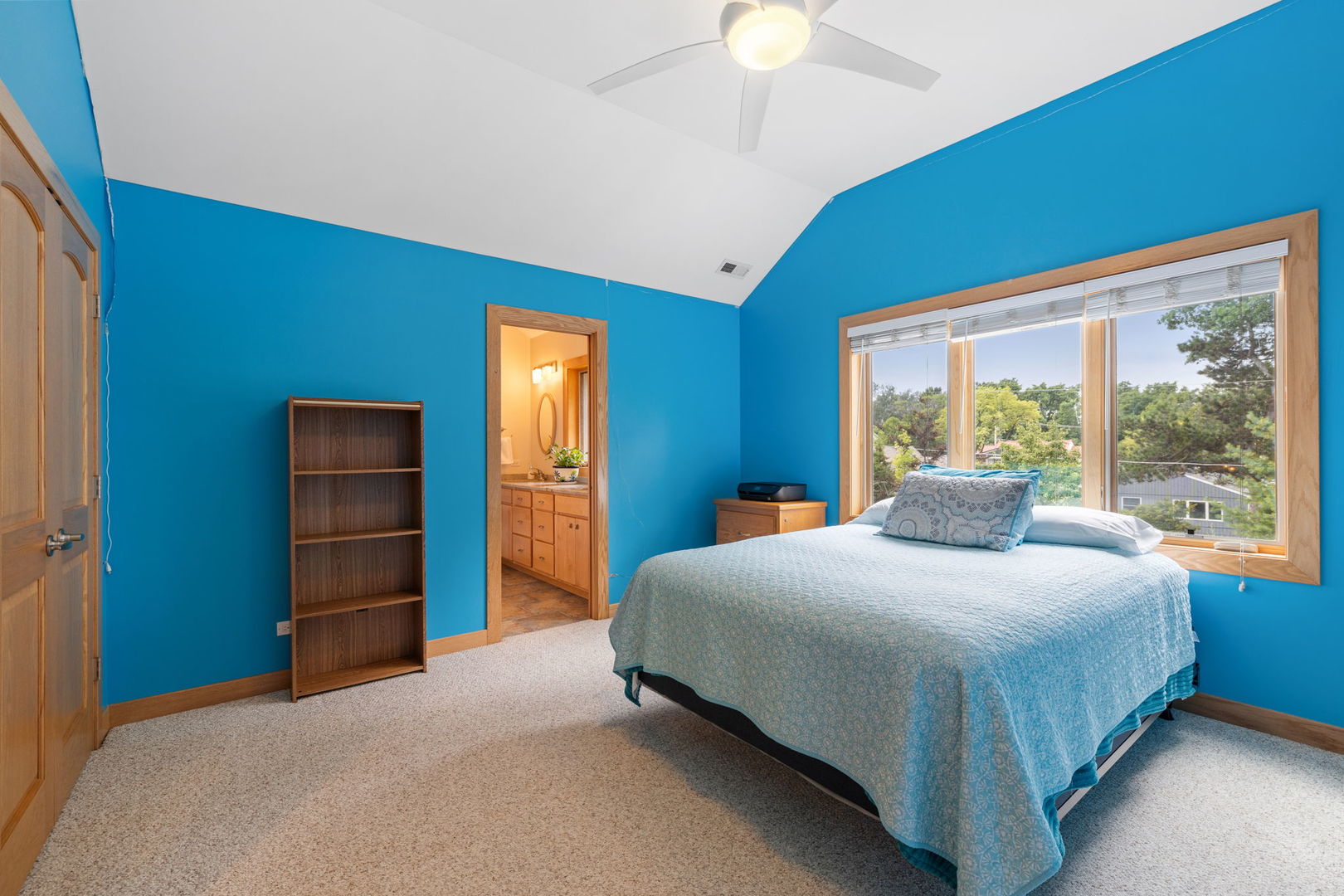 5546 Laurel Avenue, La Grange Highlands, IL 60525