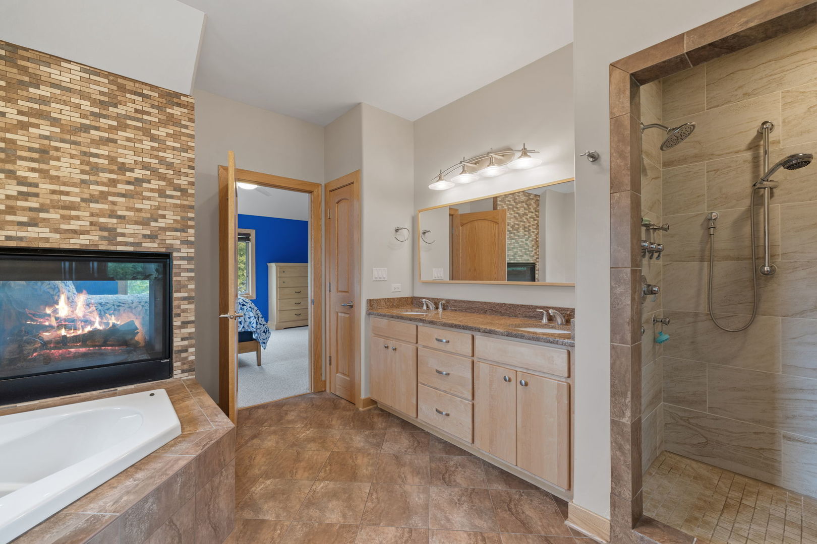5546 Laurel Avenue, La Grange Highlands, IL 60525