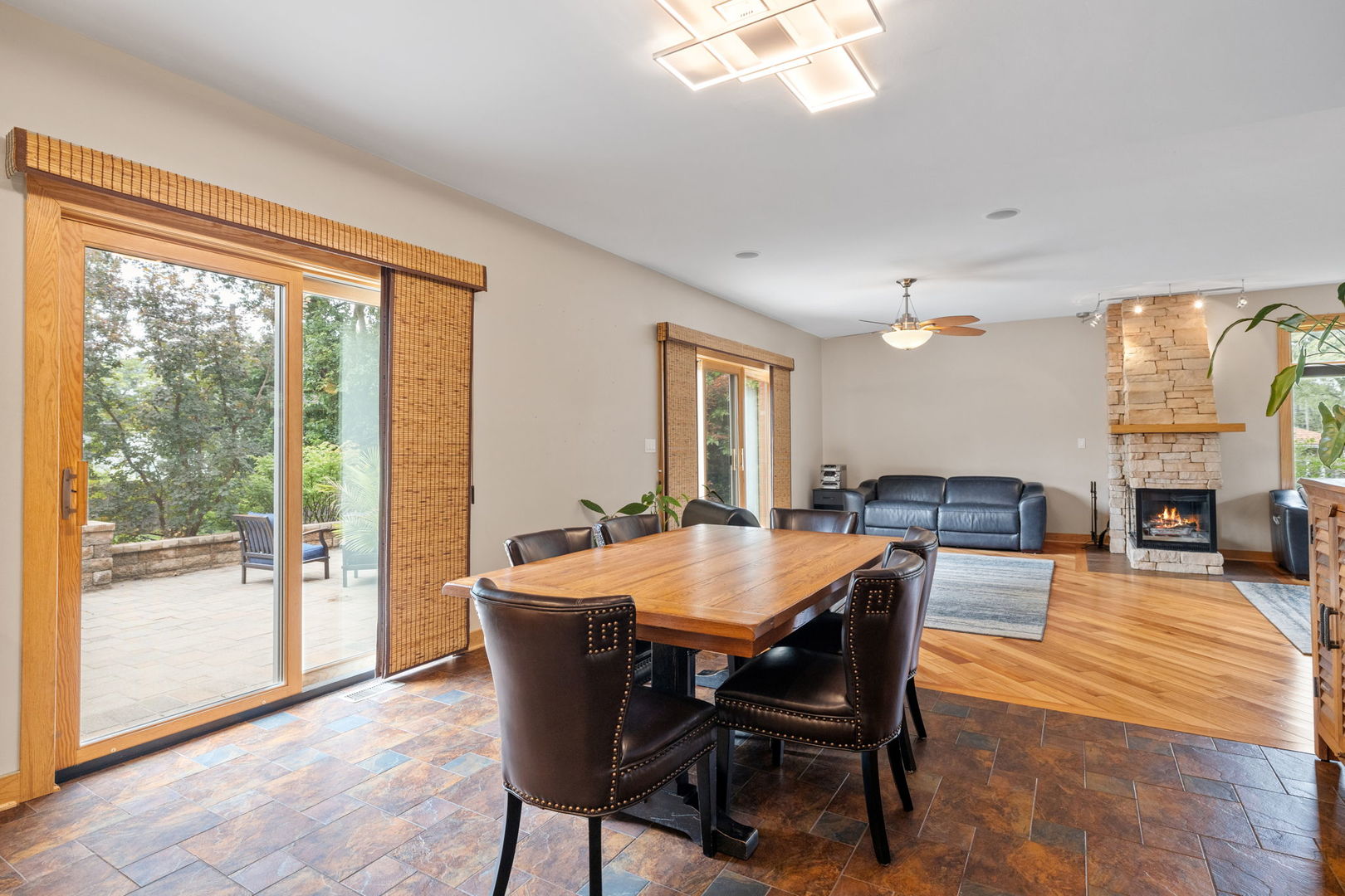 5546 Laurel Avenue, La Grange Highlands, IL 60525