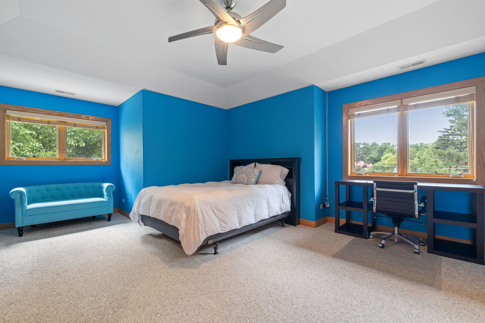 5546 Laurel Avenue, La Grange Highlands, IL 60525