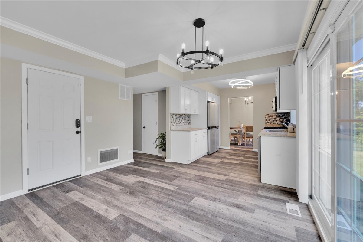 3142 Portland Court, Aurora, IL 60504