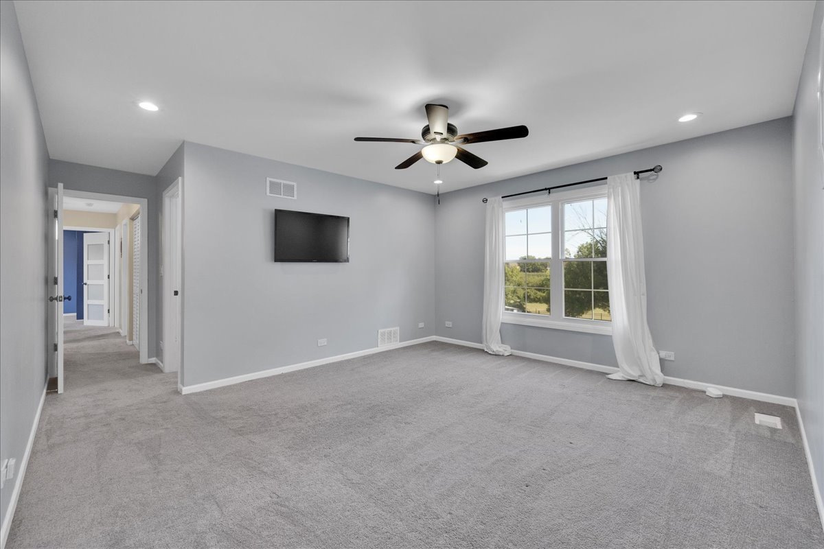 3142 Portland Court, Aurora, IL 60504