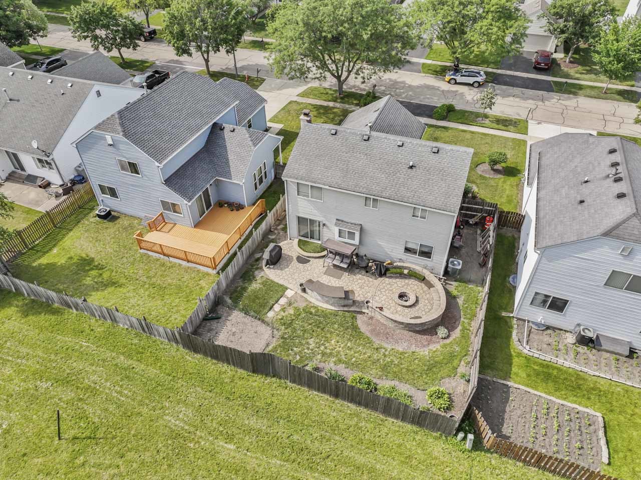 1861 Grosse Pointe Circle, Hanover Park, IL 60133
