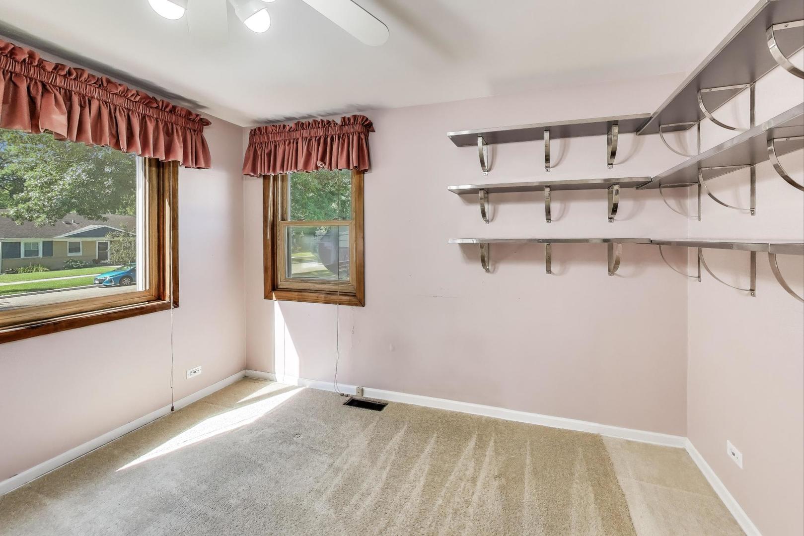 9524 Jefferson Avenue, Brookfield, IL 60513