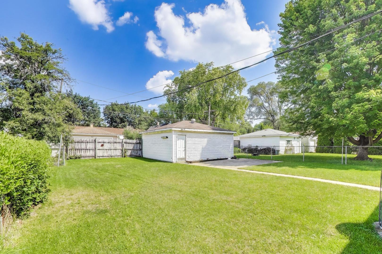 9524 Jefferson Avenue, Brookfield, IL 60513