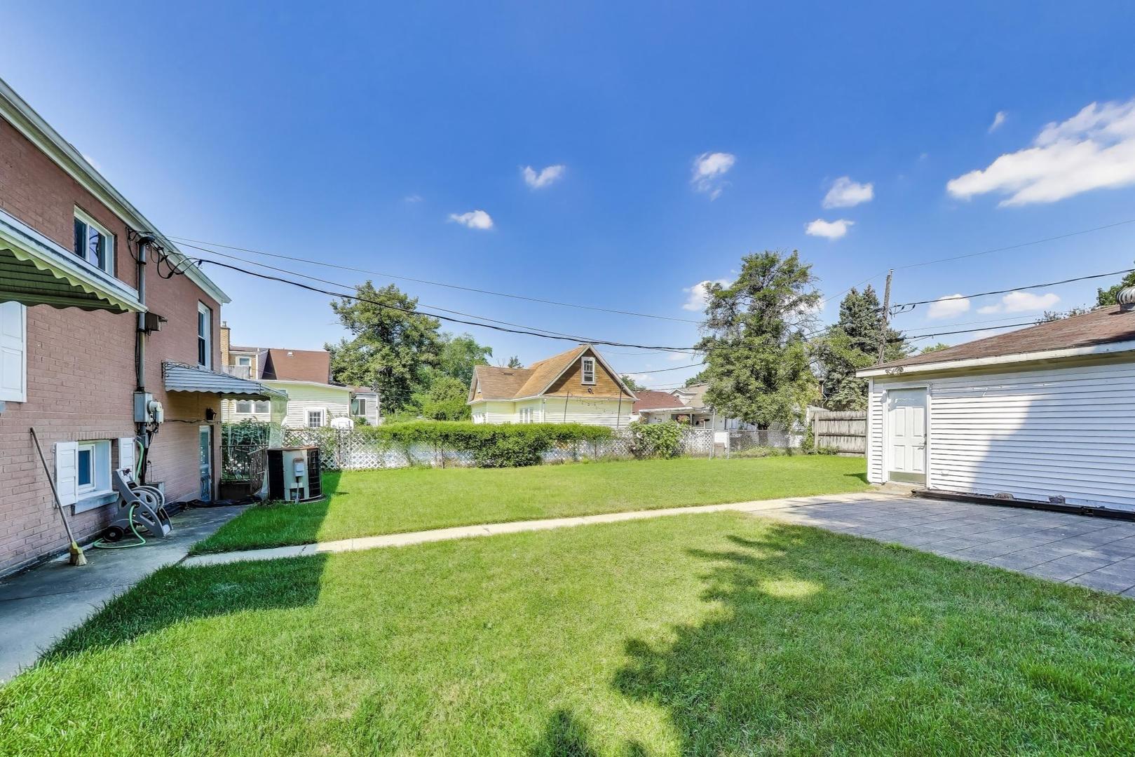 9524 Jefferson Avenue, Brookfield, IL 60513