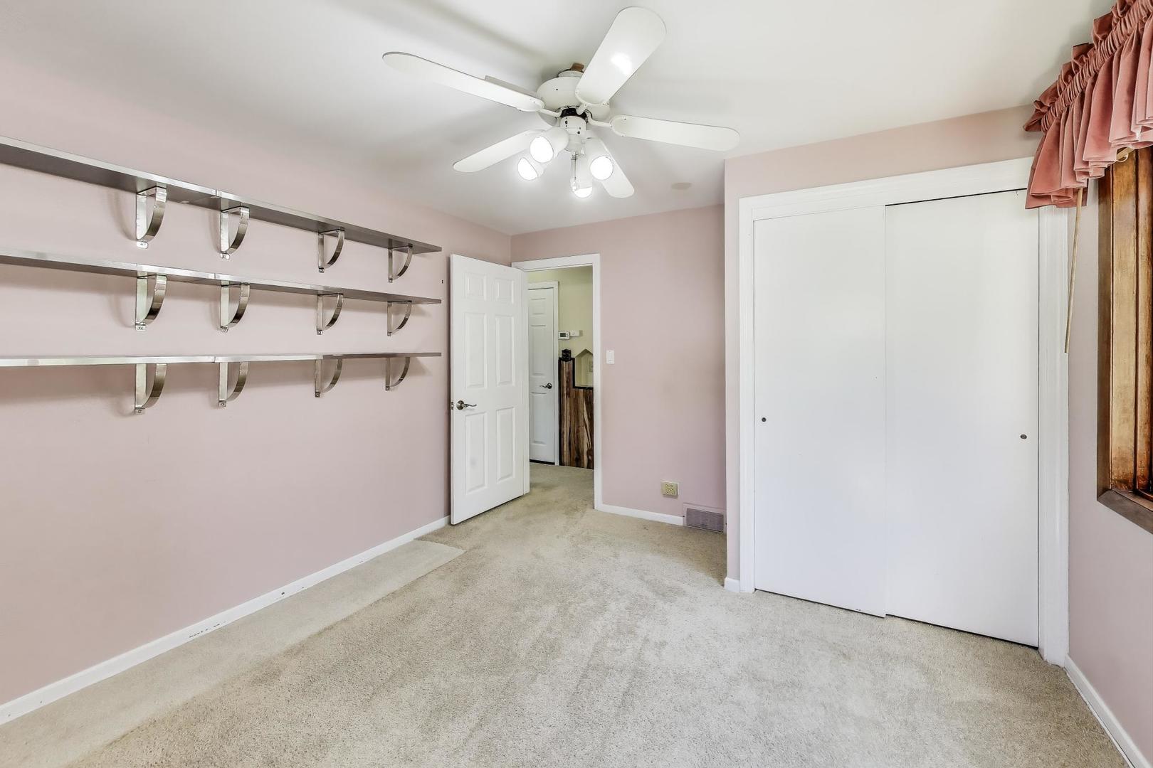 9524 Jefferson Avenue, Brookfield, IL 60513