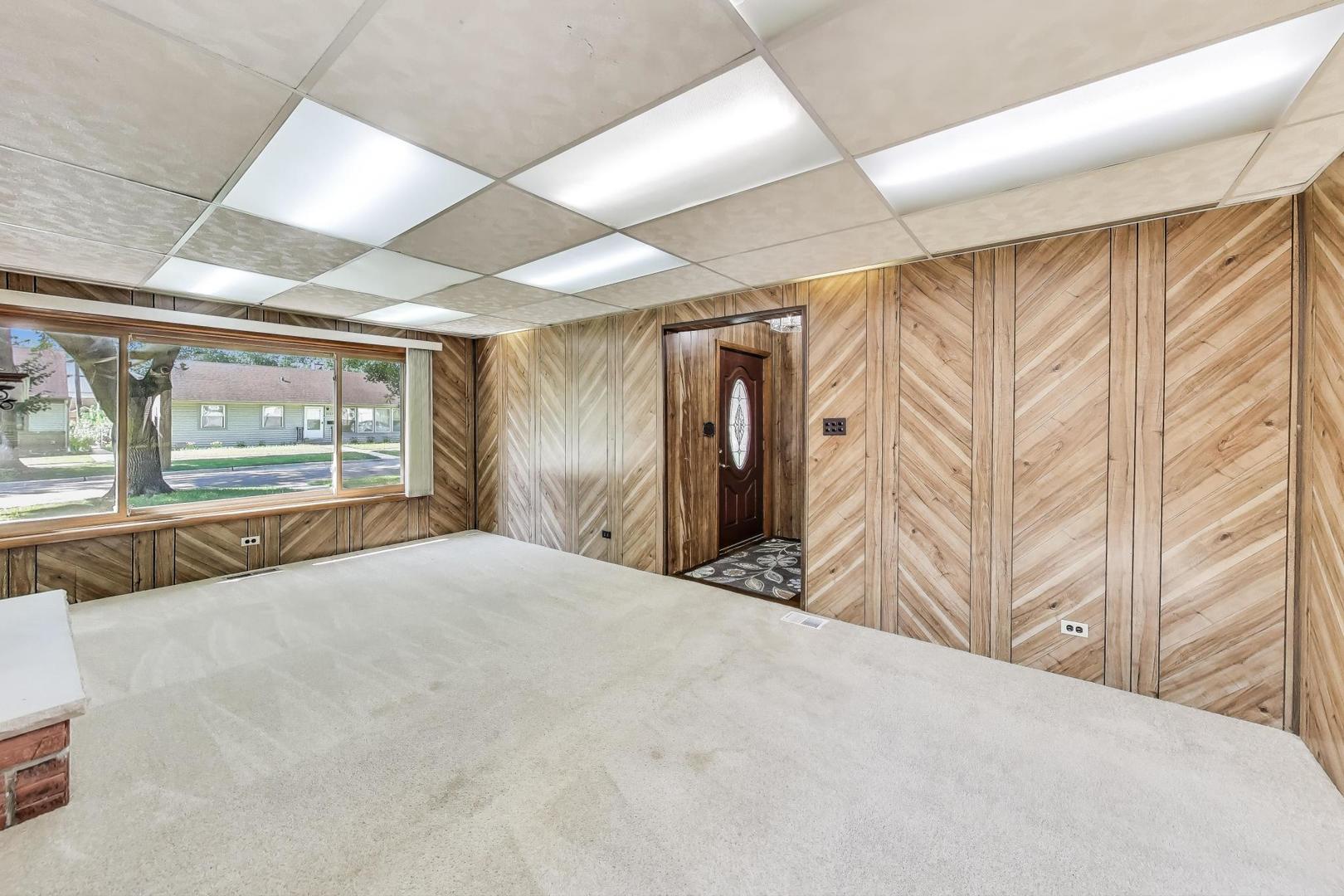 9524 Jefferson Avenue, Brookfield, IL 60513