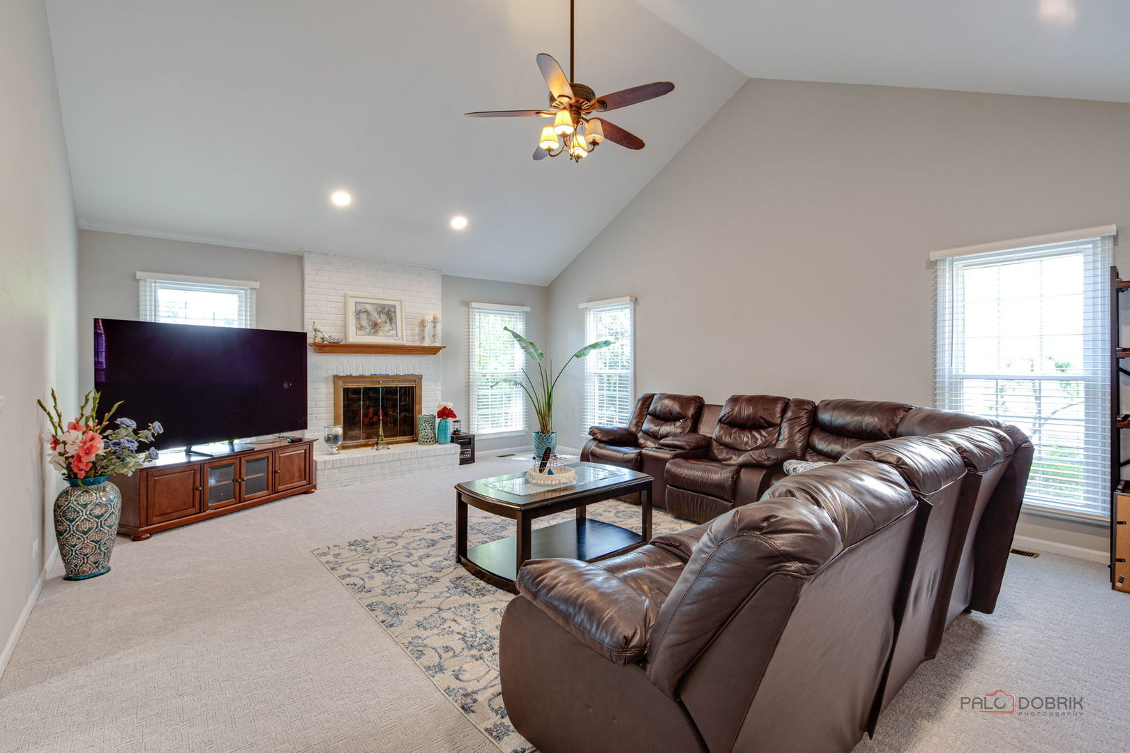 108 Brook Hill Lane, Vernon Hills, IL 60061
