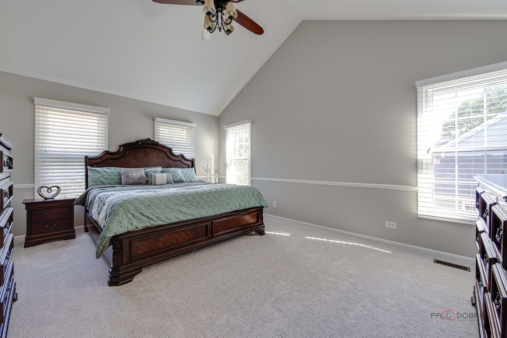 108 Brook Hill Lane, Vernon Hills, IL 60061