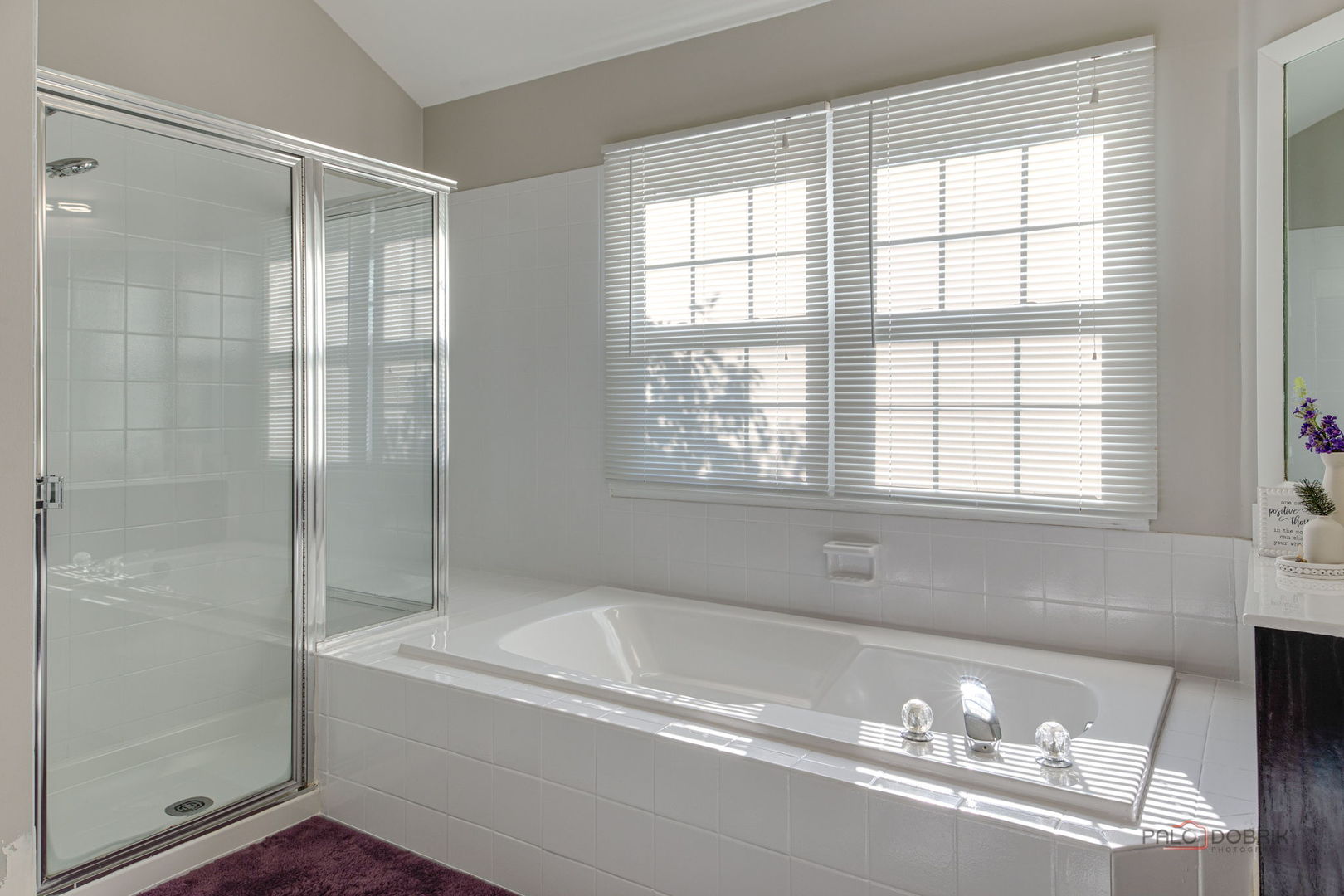 108 Brook Hill Lane, Vernon Hills, IL 60061
