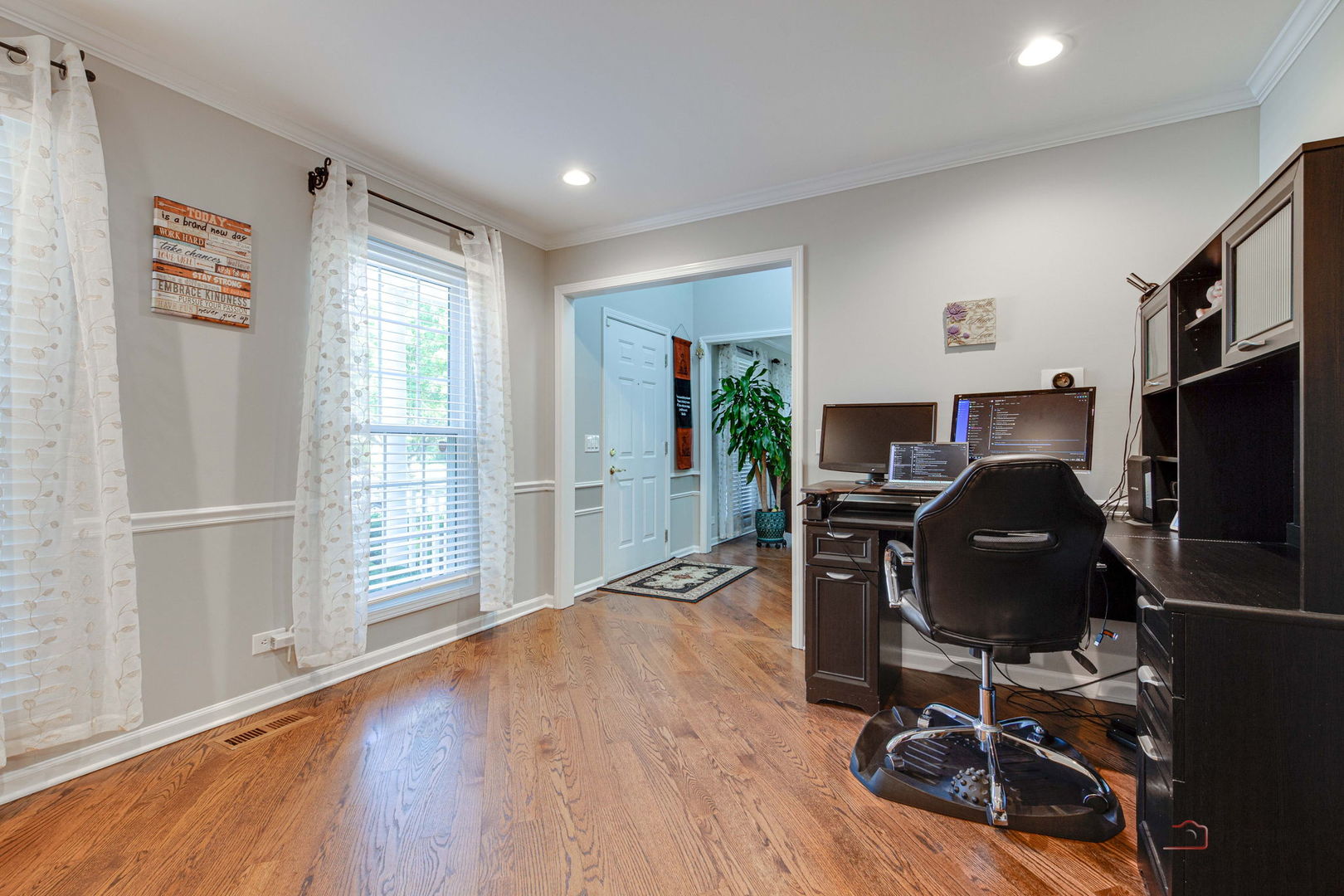 108 Brook Hill Lane, Vernon Hills, IL 60061