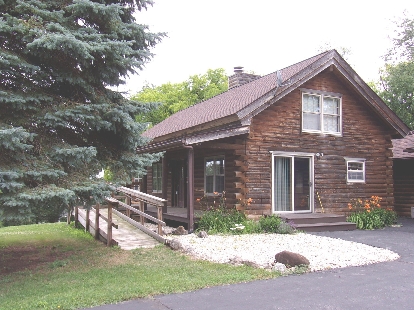 26901 W Burkhart Lane, Ingleside, IL 60041