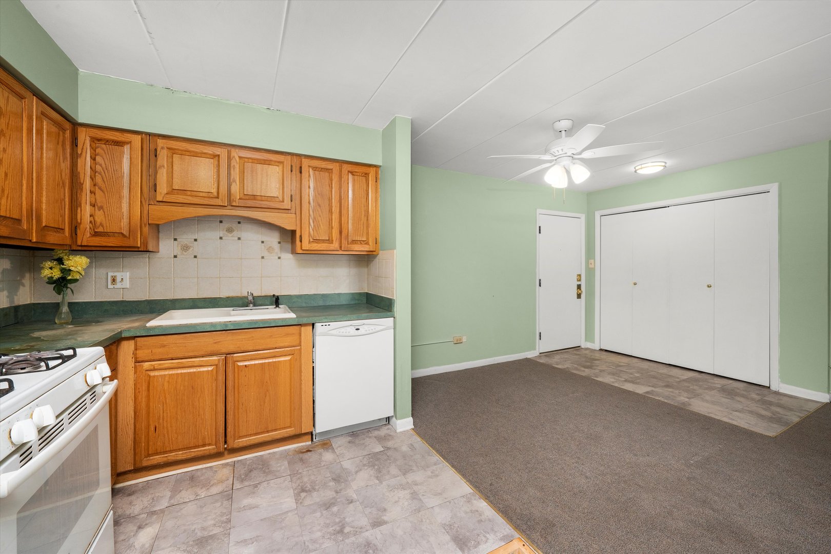 2345 185th Court #1, Lansing, IL 60438