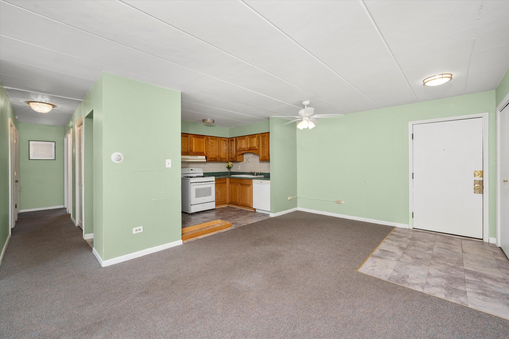 2345 185th Court #1, Lansing, IL 60438