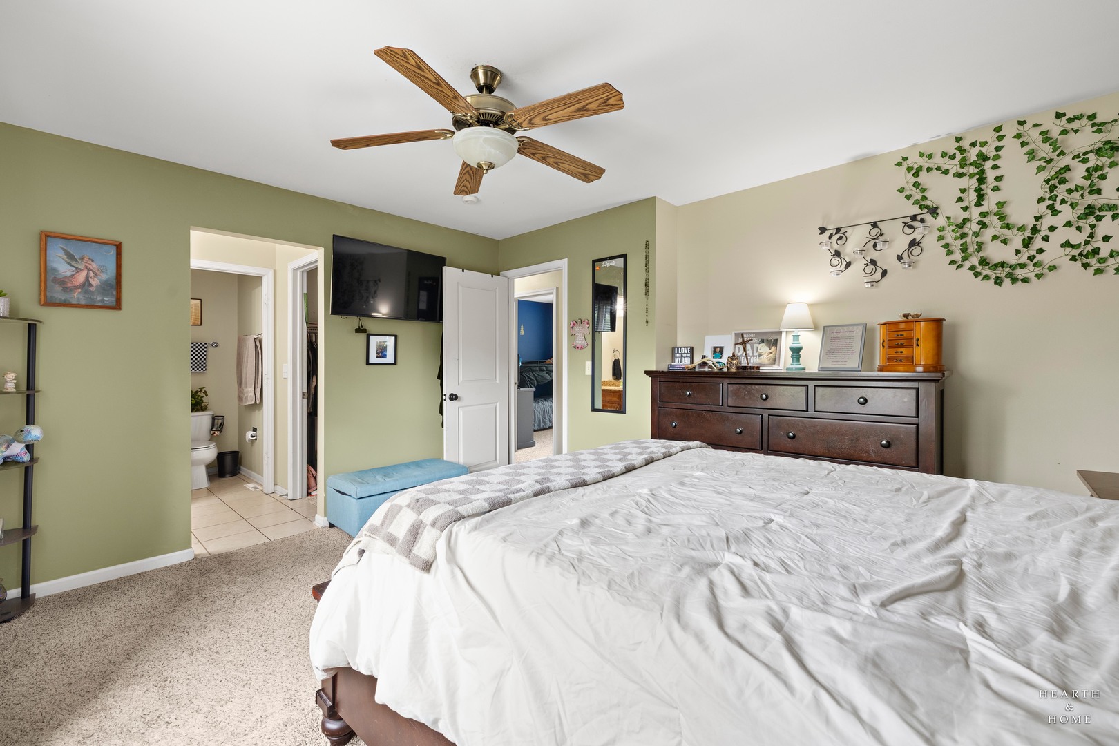 318 Bell Drive, Cary, IL 60013