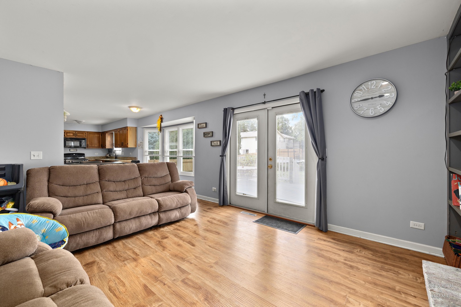 318 Bell Drive, Cary, IL 60013