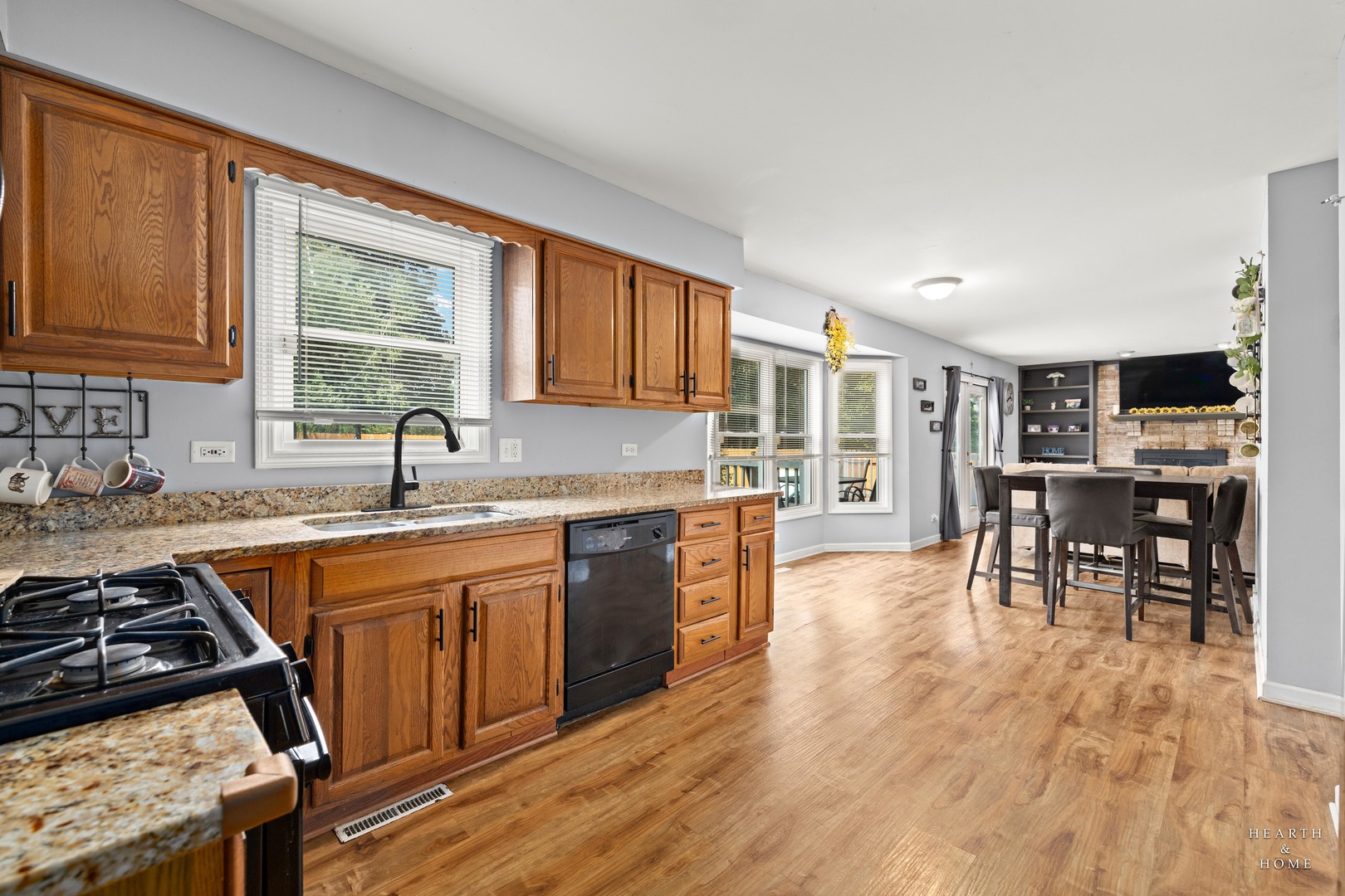 318 Bell Drive, Cary, IL 60013