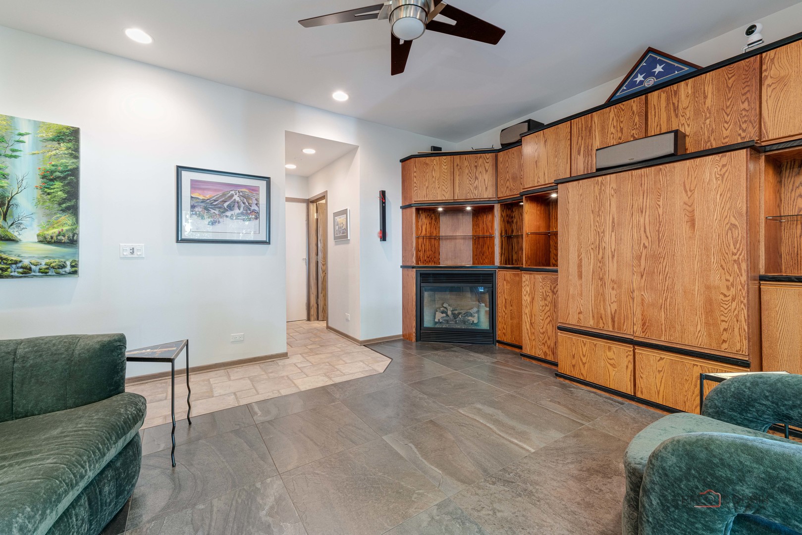 335 Indian Ridge Trail, Wauconda, IL 60084
