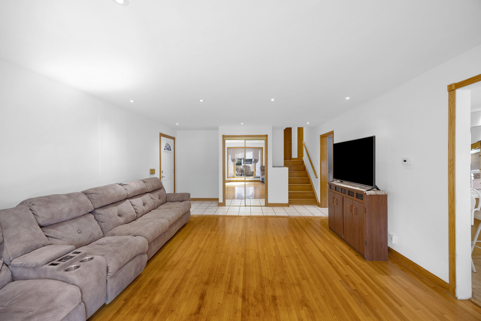 13041 S Muskegon Avenue, Chicago, IL 60633