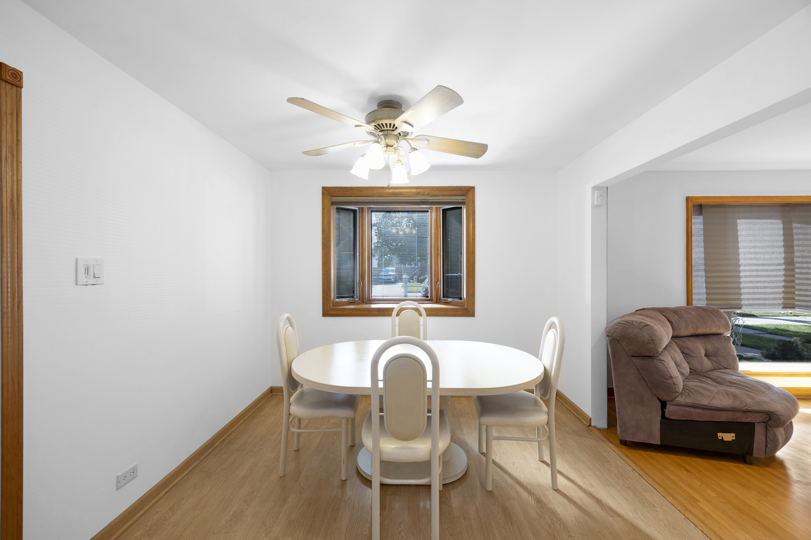 13041 S Muskegon Avenue, Chicago, IL 60633