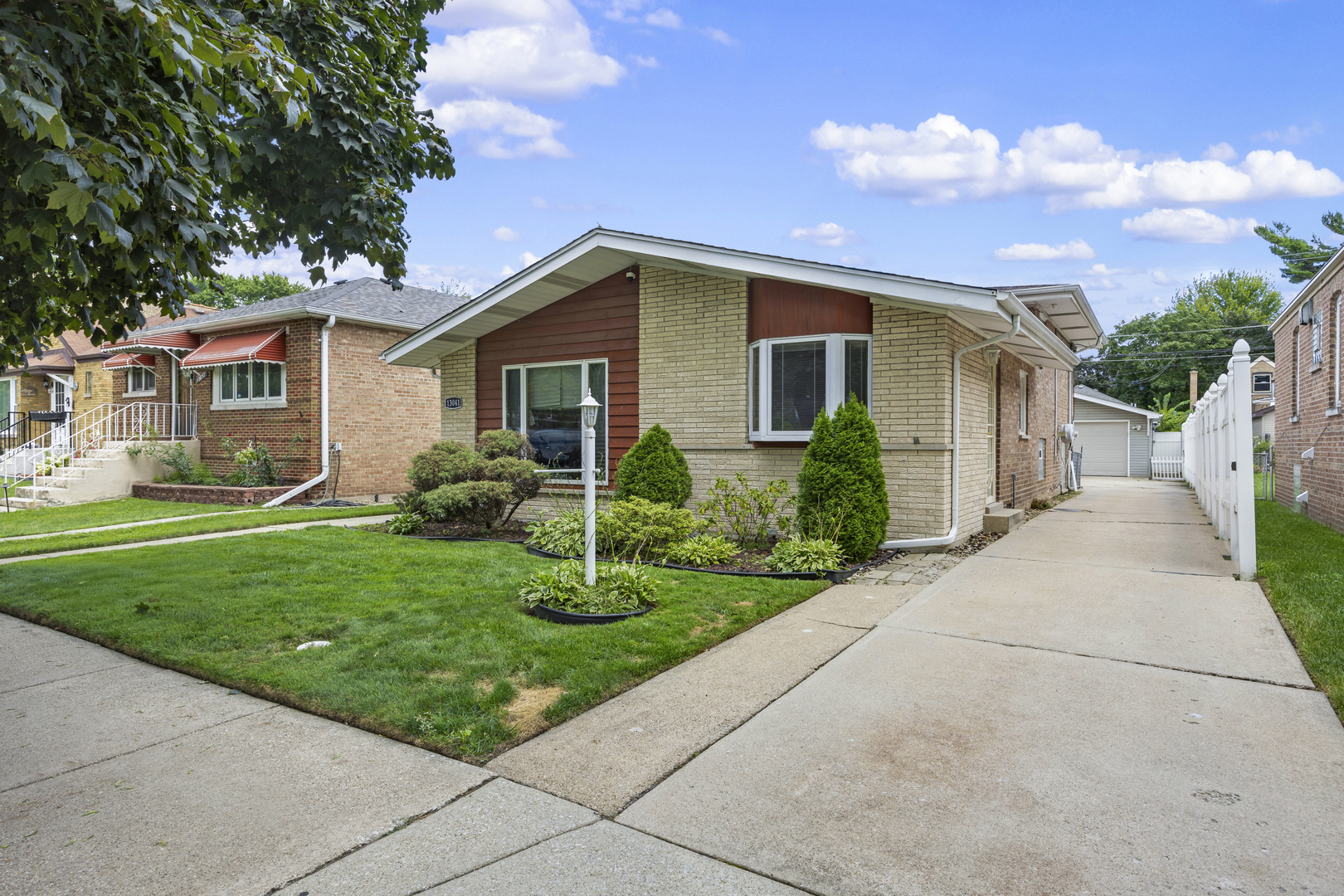13041 S Muskegon Avenue, Chicago, IL 60633