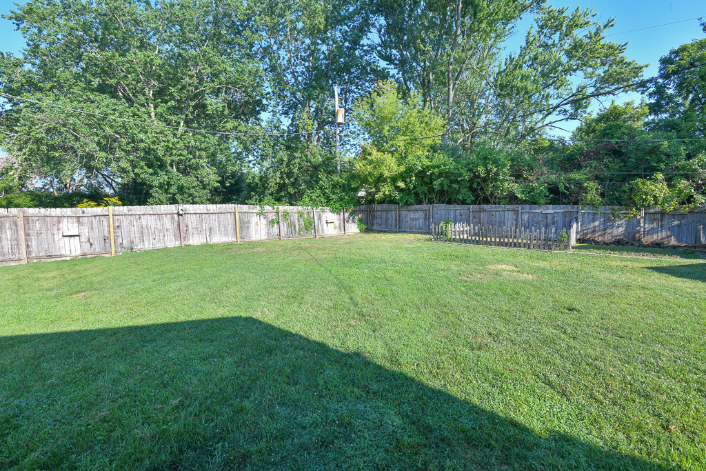 11420 286th Avenue, Trevor, WI 53179