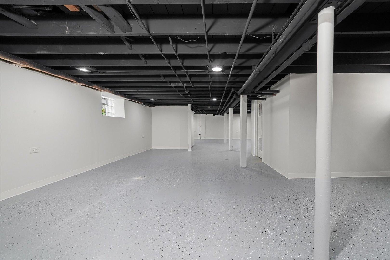 1445 E 83rd Street, Chicago, IL 60619