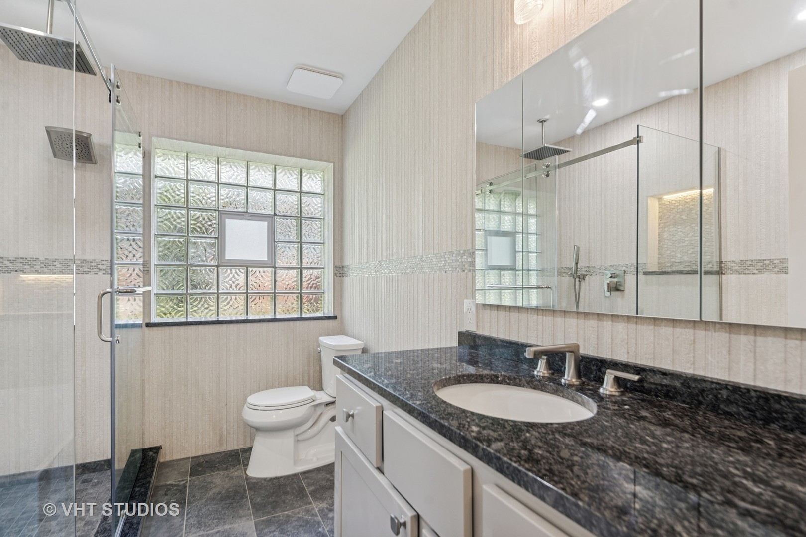 6411 Pontiac Drive, Indian Head Park, IL 60525