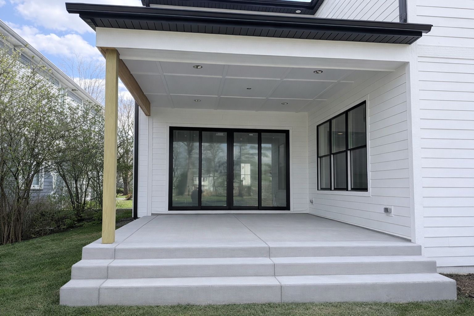 183 E Grantley Avenue, Elmhurst, IL 60126